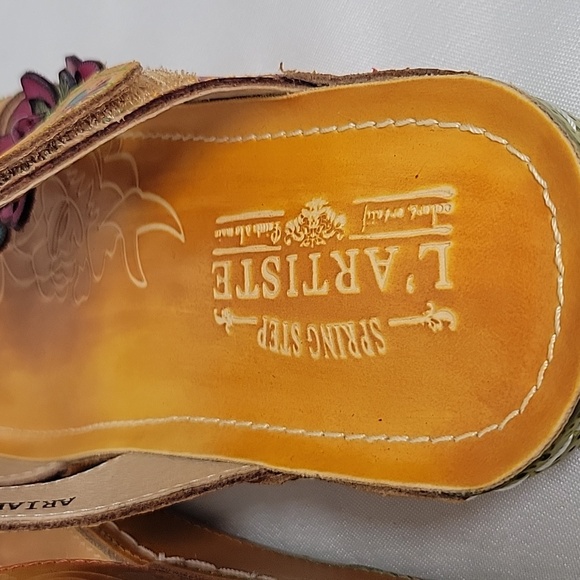 L'Artiste Floral Buckle Sandals - Multicolor - Picture 11 of 11